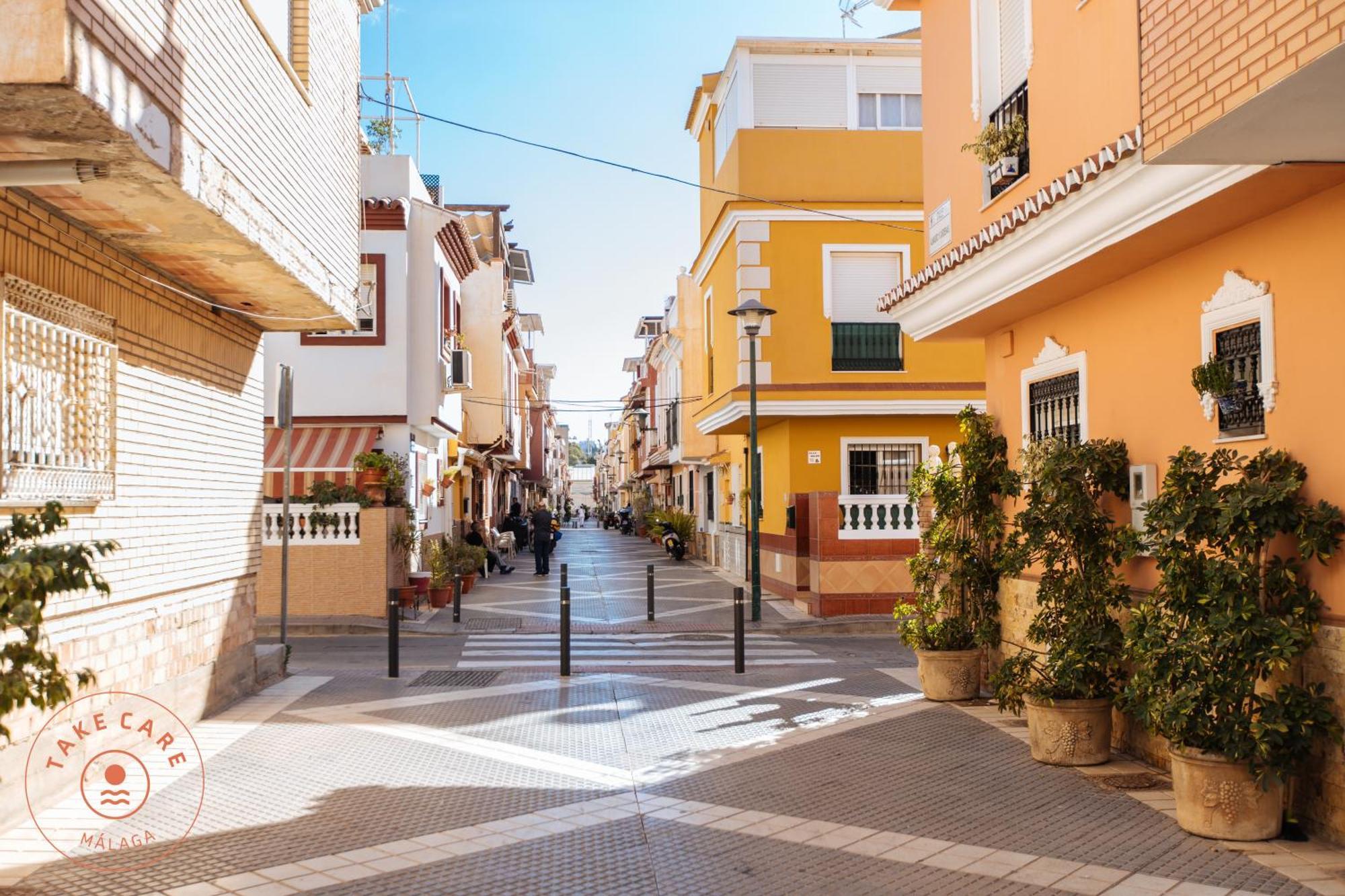 Colourful Fisher House Pulpito In El Palo! - Tcm Malaga Exterior photo