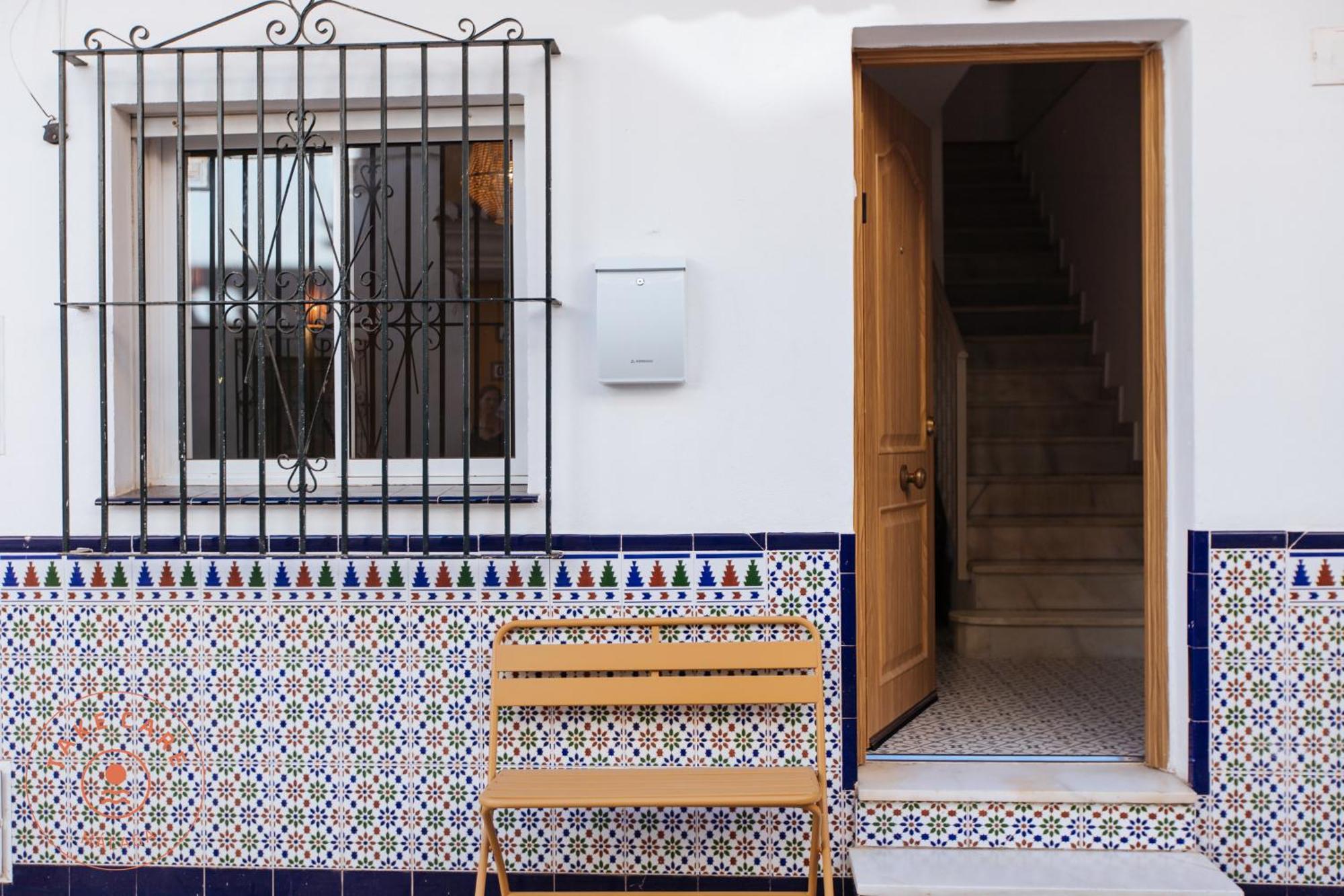 Colourful Fisher House Pulpito In El Palo! - Tcm Malaga Exterior photo